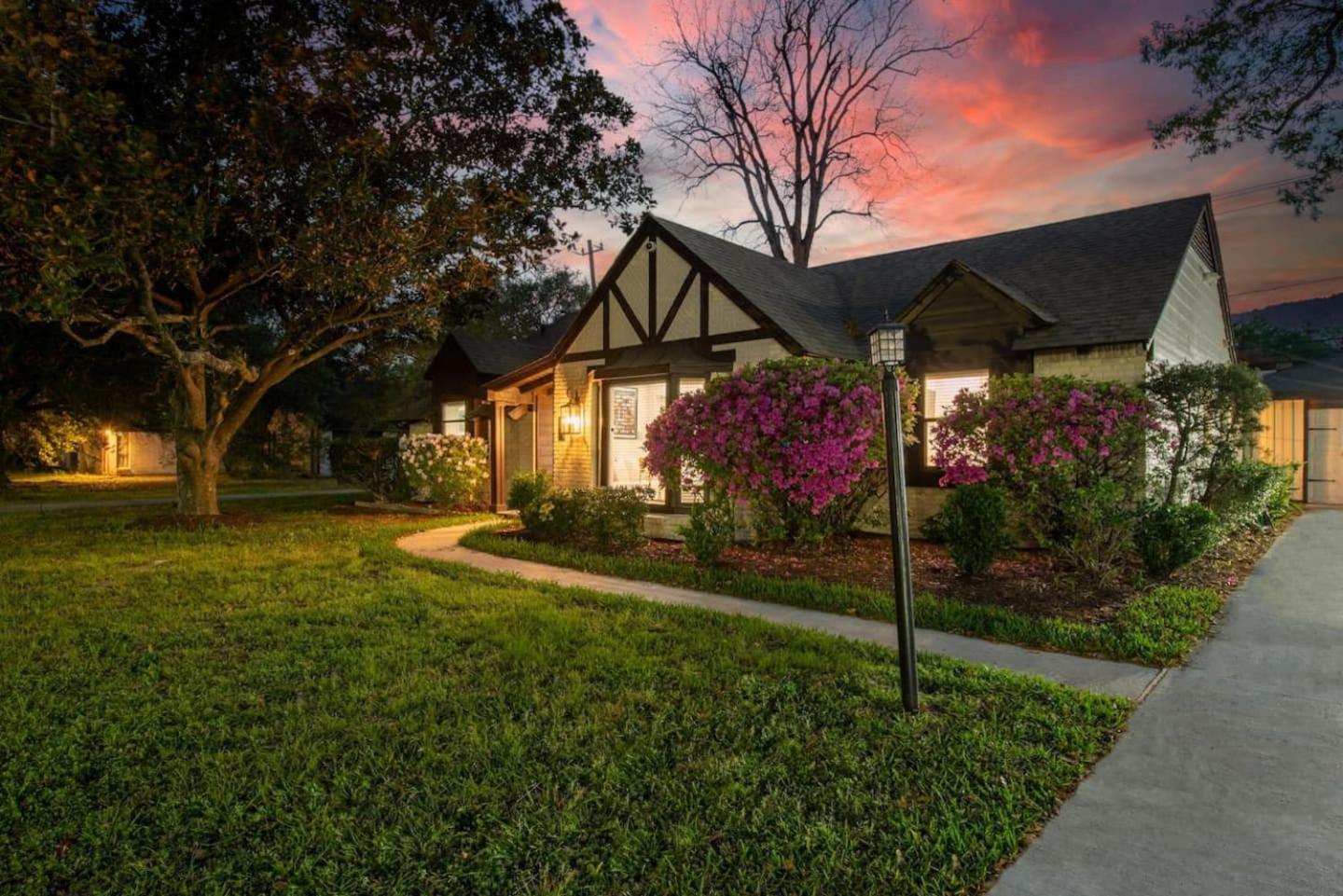 Western Oaks Retreat Houston Ngoại thất bức ảnh